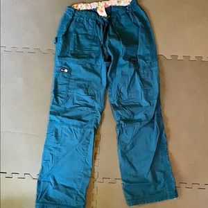 Koi scrub bottoms
